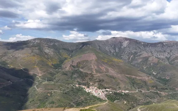 Naturgy restaura 10 hectáreas de la zona forestal afectada por el incendio en Las Hurdes, en 2022