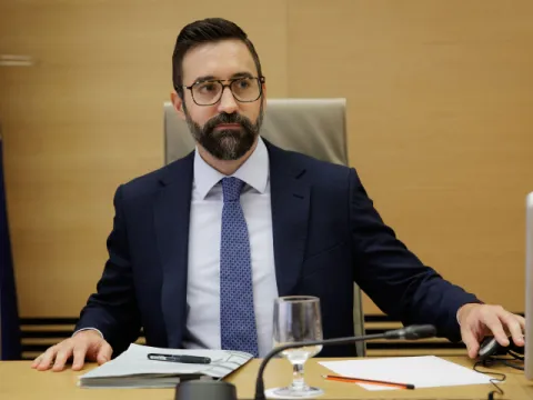 La causa del apagón estuvo en las renovables y la culpa de los ecologistas. Por ejemplo, el Gobierno 