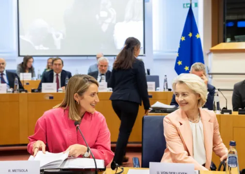 Von der Leyen: “Quiero dirigirme directamente a los españoles. La frontera de Ceuta es una frontera europea, porque Ceuta es España. Ceuta es Europa. Y Europa estará ahí para vosotros”