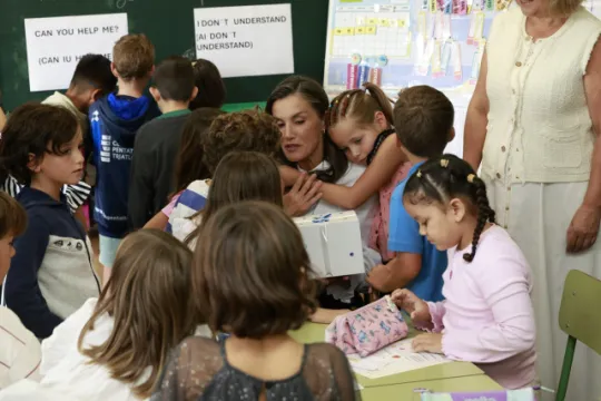 La 'vuelta al cole' de doña Letizia... más de 40 años después