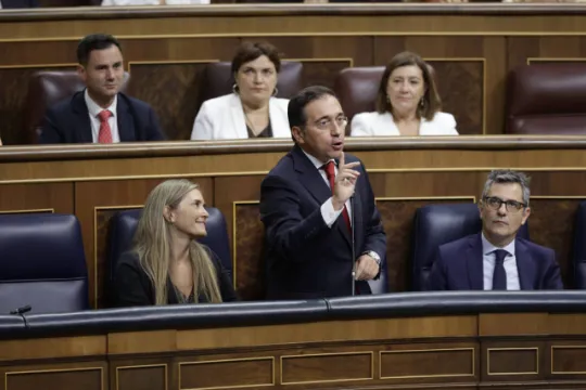 Albares provoca la risa al asegurar que el Gobierno ha activado mecanismos “preventivos" ante una posible nueva invasión de Ceuta el 23 de septiembre 