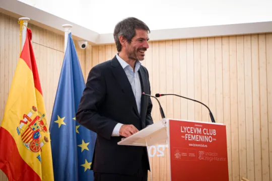 Urtasun defiende el Reglamento Europeo de Libertad de Medios de Comunicación... pero es el Gobierno el que decide qué es un Medio de Comunicación