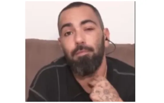 Ceuta. "De repente, me vi acorralado, (se fijaron en su cordón de oro) y, sin mediar palabra, recibí el primer navajazo"