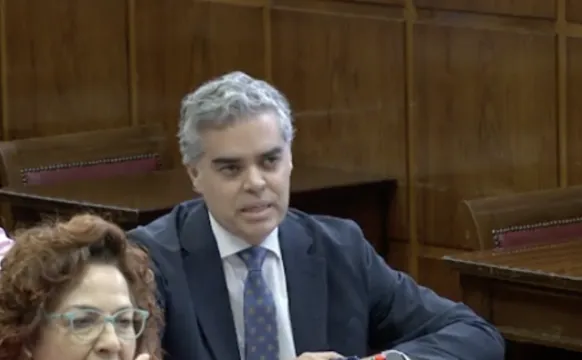 RTVE. Vicente Azpitarte (PP), da en el clavo y le pregunta a José Pablo López: “¿Qué importe adicional de la SEPI va a necesitar este año para aparentar que cumple su compromiso?”