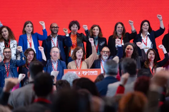 No es magia, son tus impuestos. Armengol destina 100.000 euros al departamento de Lenguas Cooficiales en el Congreso