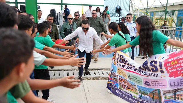 Colombia. De la Espriella inicia su combate contra la ideología de género y revisará los contenidos educativos