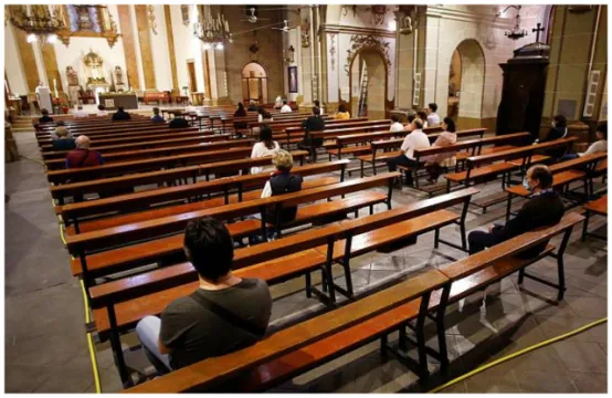 Ni la mitad de los españoles se declaran católicos
