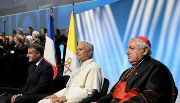 León XIV insiste contra la eutanasia impulsada por Macron: “Servir a la vida significa envolverla en cuidados, presencia y ternura, sobre todo en la prueba, hasta el final”