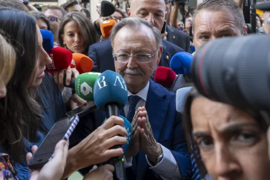 Ceuta. Vivas asegura a la juez que intentó contactar diez veces con Sánchez antes de la invasión y que solo recibió tres respuestas