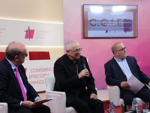 Educación. "Reconocer a la familia como primera educadora, escuchar a los niños y jóvenes, promover la dignidad y la participación de las mujeres" objetivos del nuevo Cuaderno promovido por la Iglesia