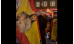 El último grito en Ferraz: "¡García Castellón, resiste campeón!"