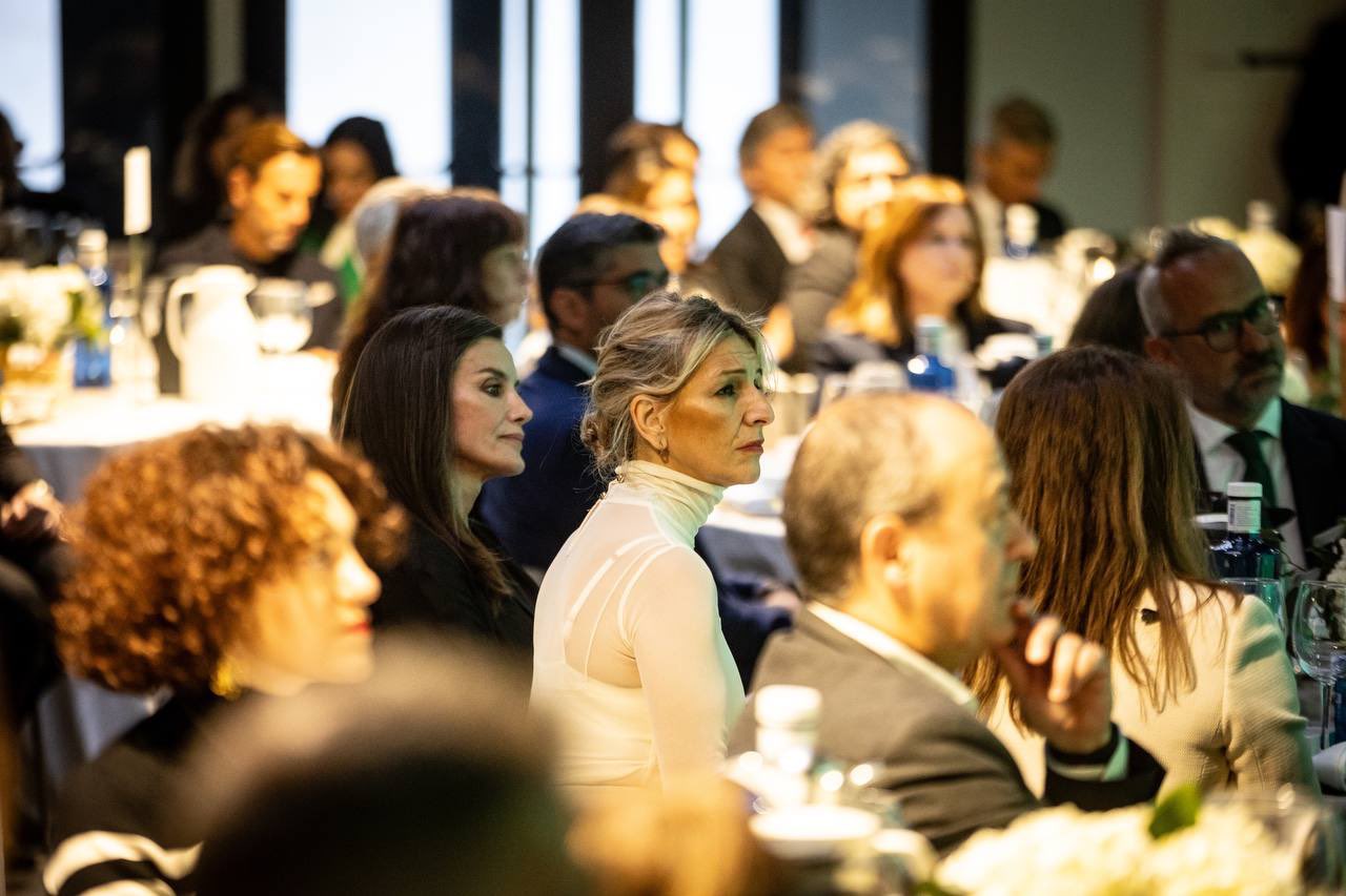 Según la ministra ella iba a acabar con la precariedad, algo que no ha ocurrido tras cuatro años al frente del ministerio Según la ministra ella iba a acabar con la precariedad, algo que no ha ocurrido tras cuatro años al frente del ministerio