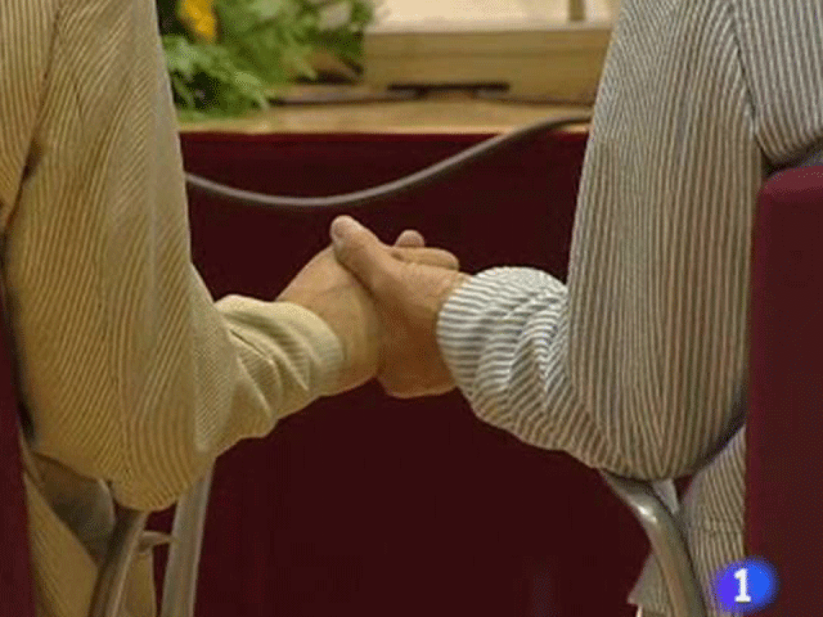 Pobre corazón, que vive confundiendo los afectos de humanidad, ternura y compasión, por una desmedida propensión, al placer de los sentidos