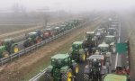 Casi 4.000 tractores y vehículos se movilizan en Cataluña, uniéndose a los del resto de España, para exigir soluciones urgentes para el sector agrario
