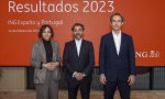 En el centro, Ignacio Juliá, CEO de ING España y Portugal, Almudena Román, directora general de Banca para Particulares en ING España, y Alfonso Tolcheff, director de Banca Corporativa en ING España y Portugal