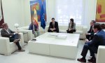 Gobierno (el presidente, Pedro Sánchez y la ministra Magdalena Valerio) se reúnen con sindicatos y patronales