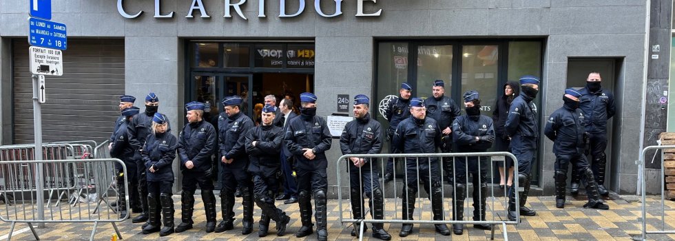 Hasta allí se dirigía la policía belga, que interrumpía la conferencia organizada por el 'think tank' MCC Brussels