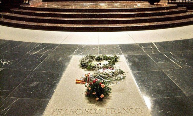 Tumba de Franco en el Valle de los Caídos