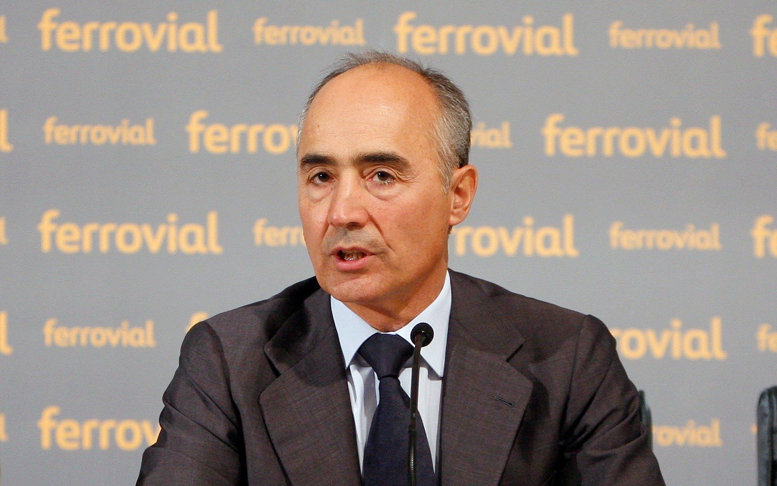 Ferrovial sorprende a FCC al poner en venta su división de Servicios Ferrovial sorprende a FCC al poner en venta su división de Servicios