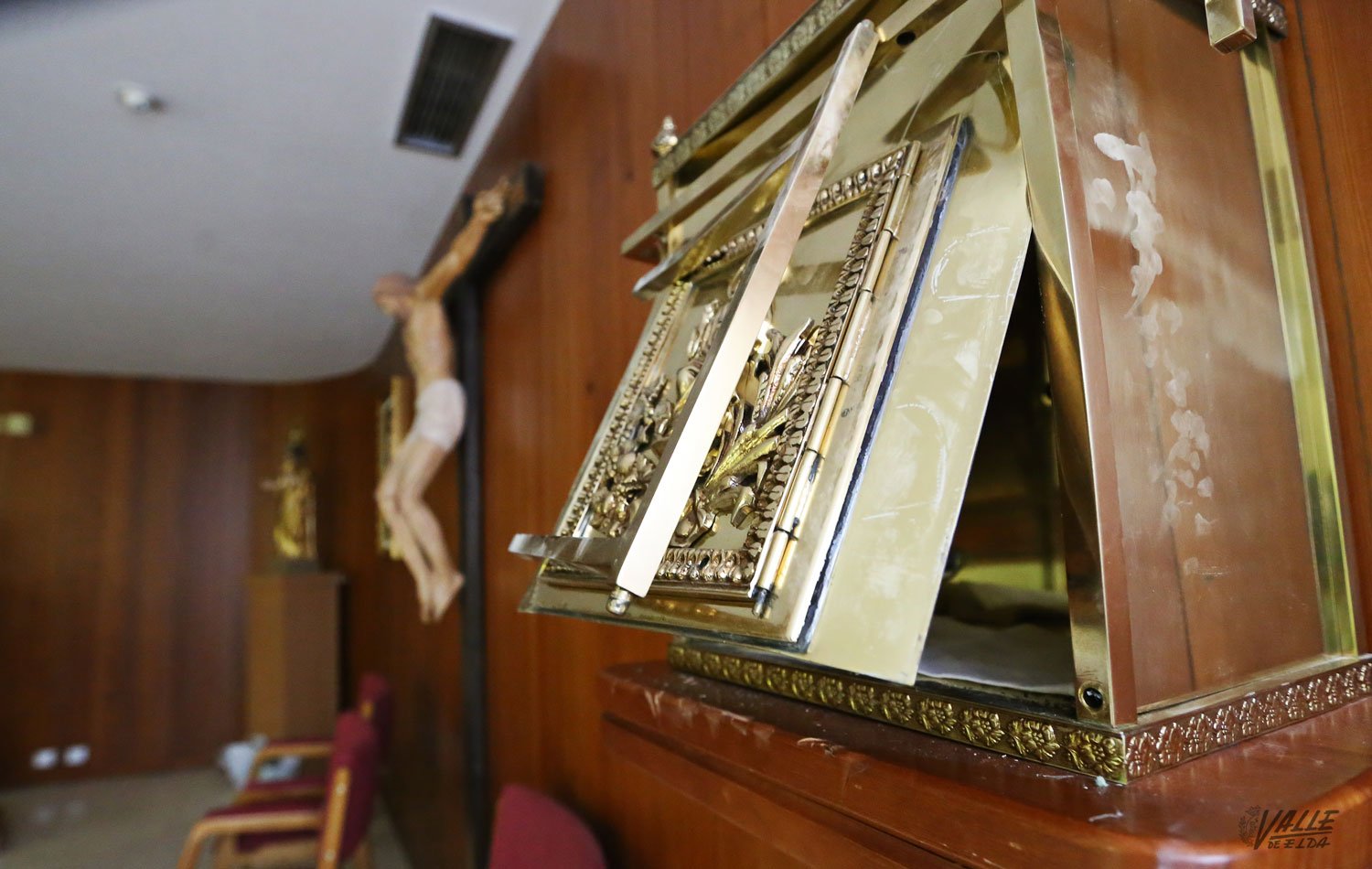 Sagrario profanado en Elda (Alicante). Uno más de una larga lista que va en aumento Sagrario profanado en Elda (Alicante). Uno más de una larga lista que va en aumento