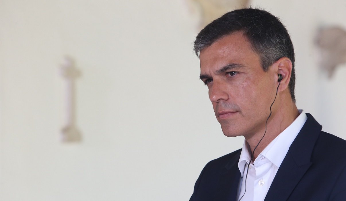 Sánchez quiere desalojar rápido a Franco: más política de gestos