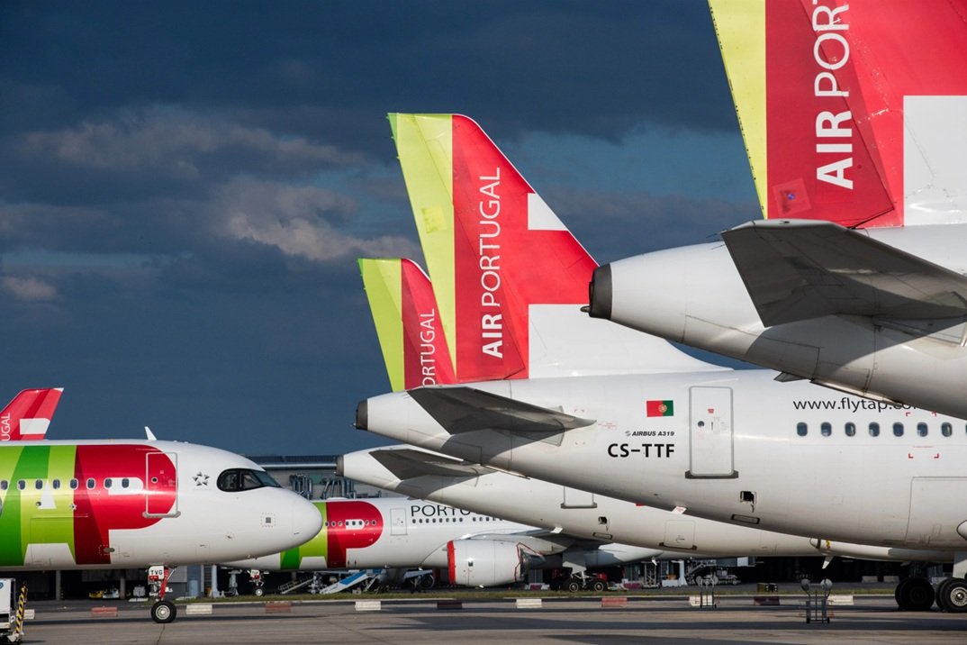 Tras retirarse de la puja por Air Europa, la pregunta es si IAG, Lufthansa y Air France-KLM entrarán en la puja por TAP. Eso sí, el Gobierno luso será exigente