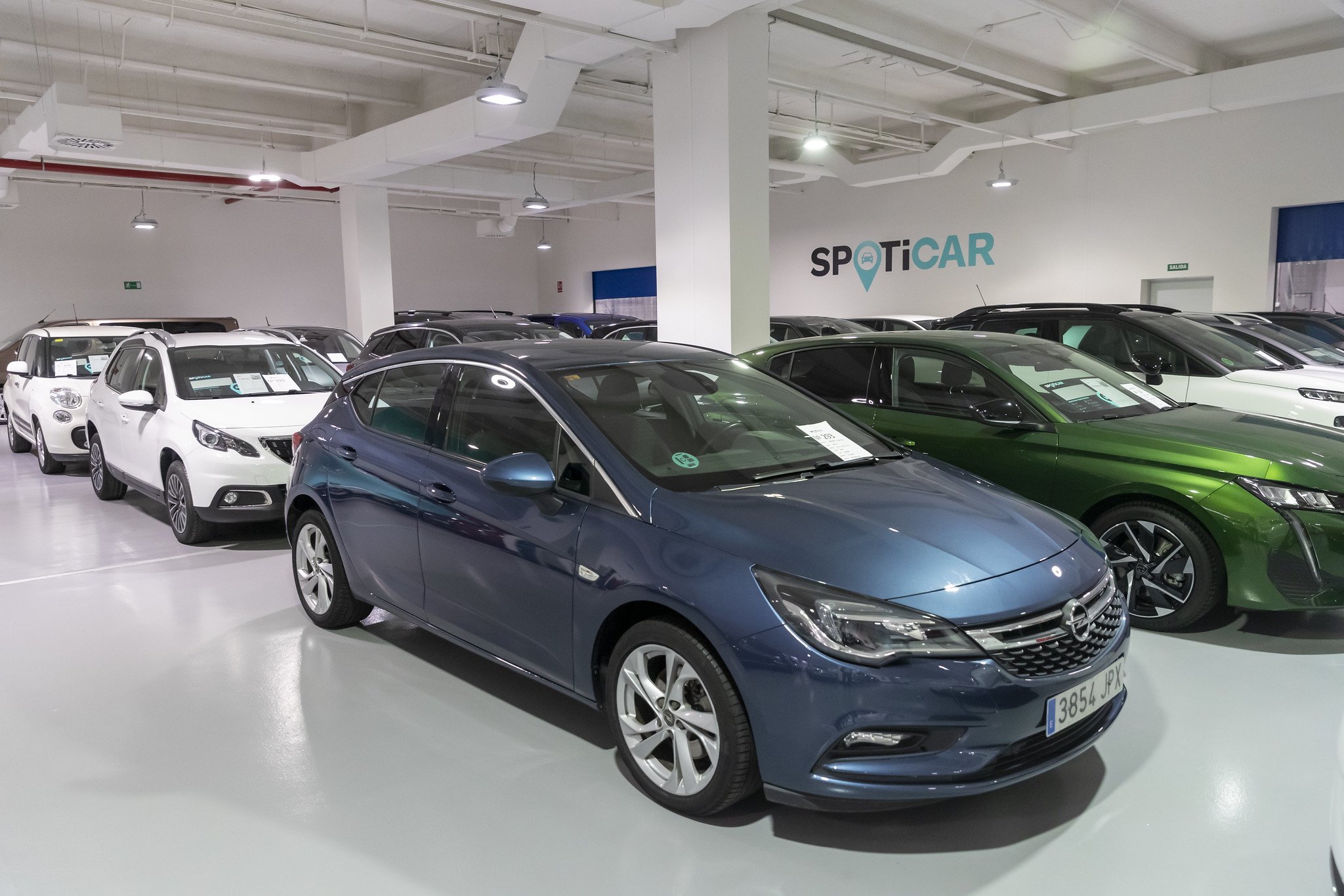 En nuestro país siguen creciendo las ventas, pero los crecimientos más fuertes se los anotan las marcas chinas / Foto: Pablo Moreno