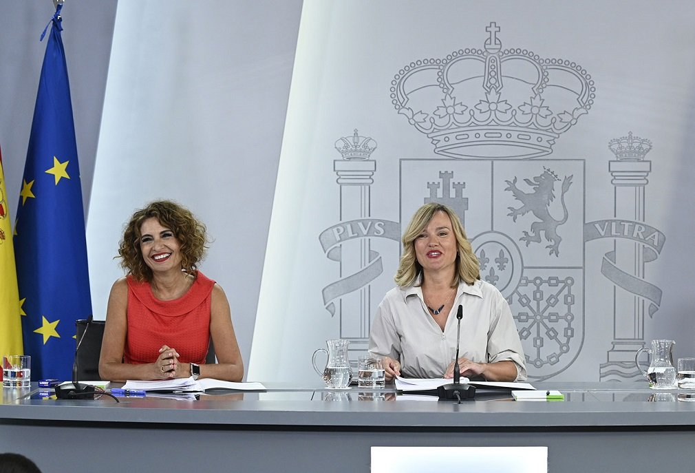 María Jesús Montero y Pilar Alegría presentan la quita autonómica de deuda... María Jesús Montero y Pilar Alegría presentan la quita autonómica de deuda...