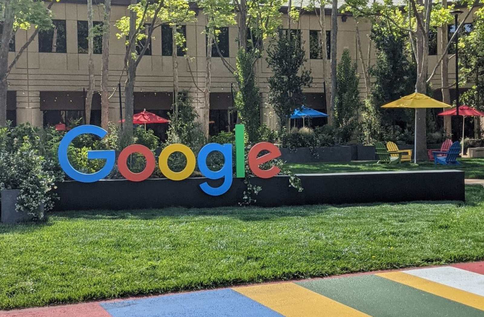 Dos noticias buenas para Google, una en EEUU y otra en Europa, pero malas para la libertad de información