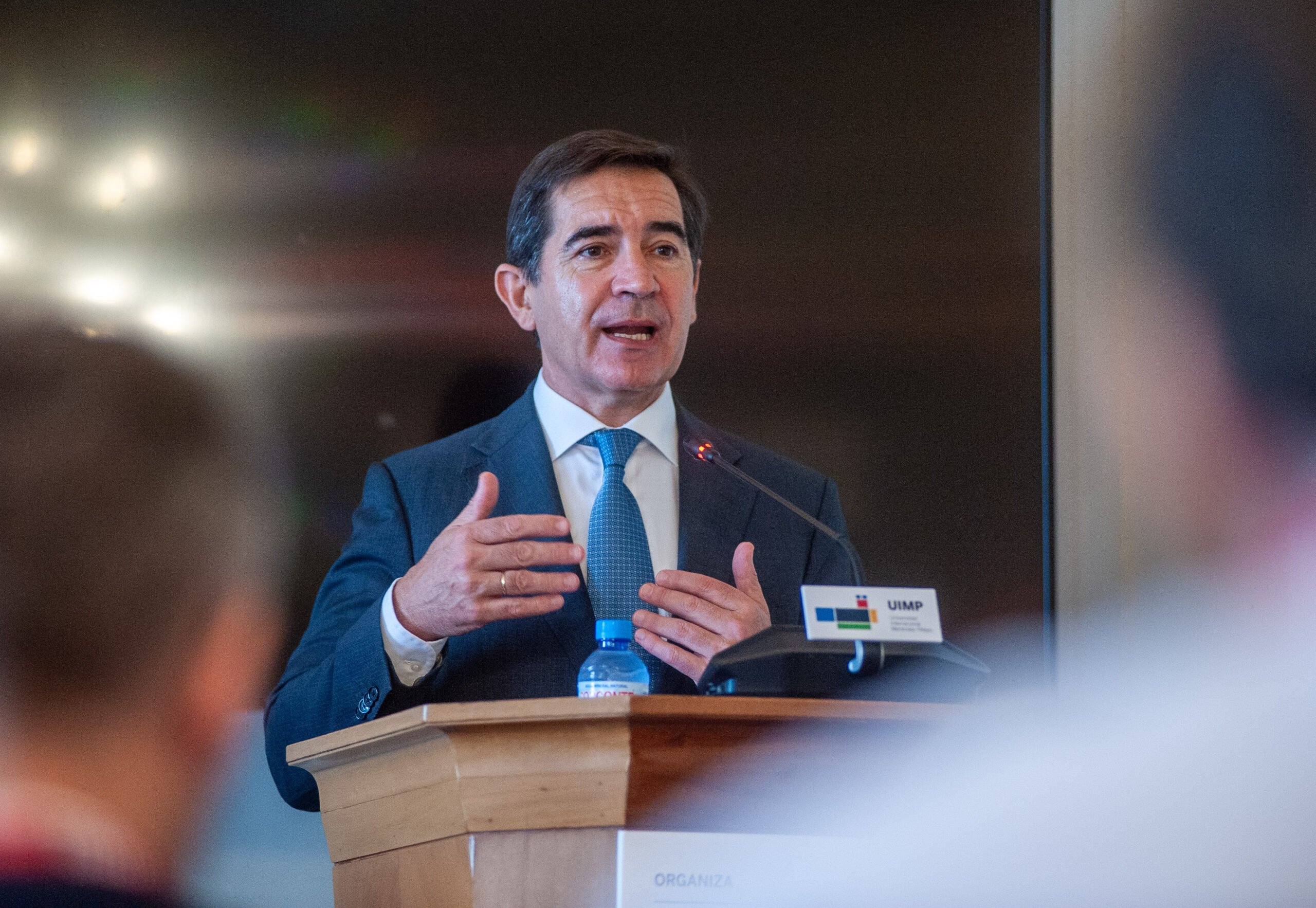 Carlos Torres, presidente del BBVA, cree que la cotización del Sabadell bajará mucho cuando finalice el plazo para mejorar la opa / Foto: APIE