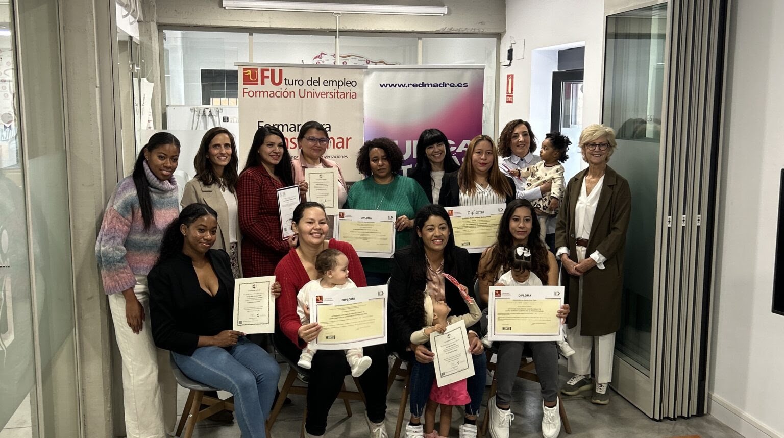 Redmadre apoya y acompaña a las embarazadas y también ayuda a su formación y empleabilidad, por ejemplo, a través del programa Forma+Emplea+Integra Redmadre apoya y acompaña a las embarazadas y también ayuda a su formación y empleabilidad, por ejemplo, a través del programa Forma+Emplea+Integra