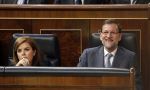 Rajoy en el banquillo, se revuelve contra Soraya: ¿incompetente o traidora?