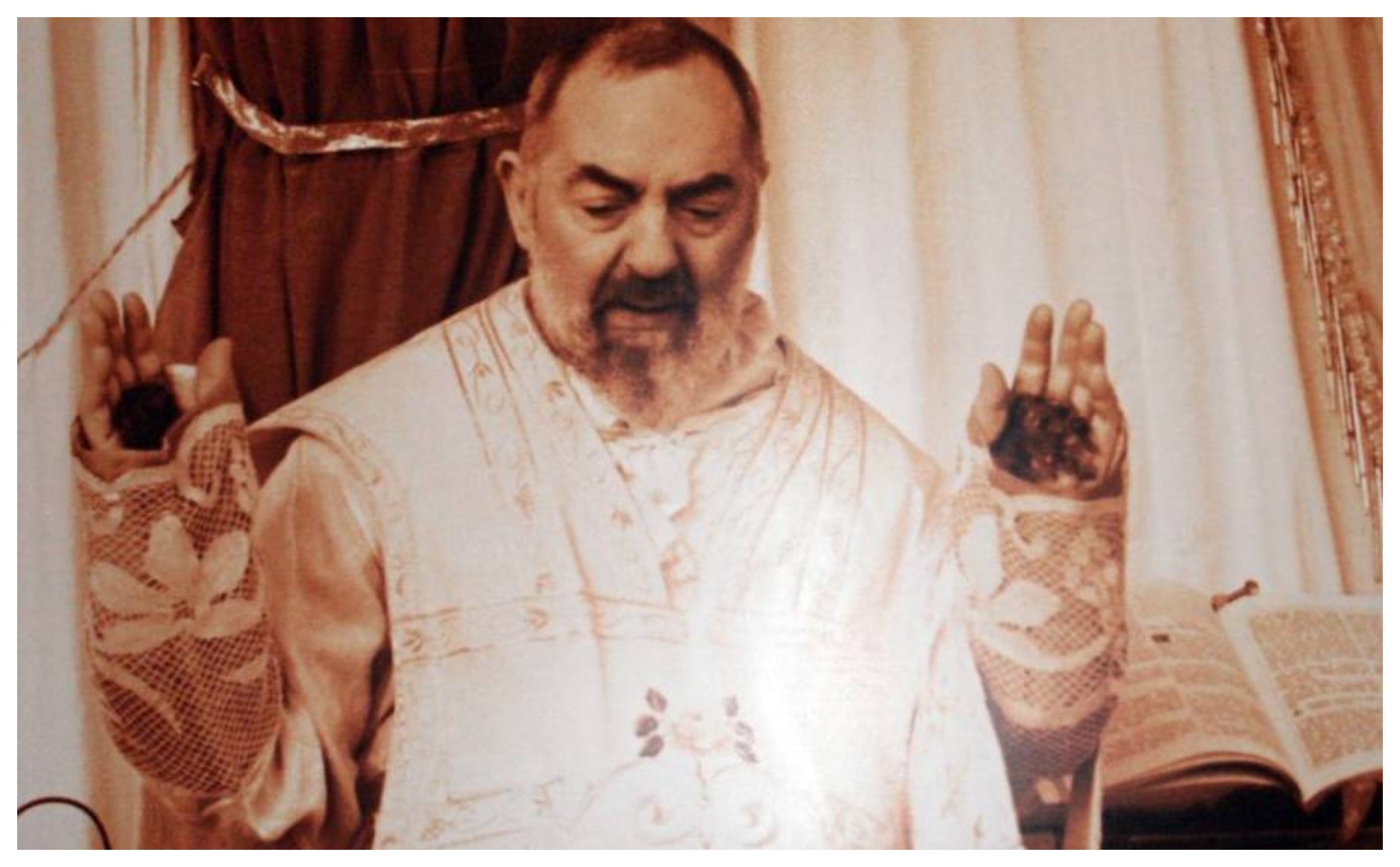 Dios le otorgó muchos dones, por ejemplo leer en las almas pero también muchos regalos ásperos, como ataques físicos de espíritus malignos o los propios estigmas, dolorosos y sangrantes