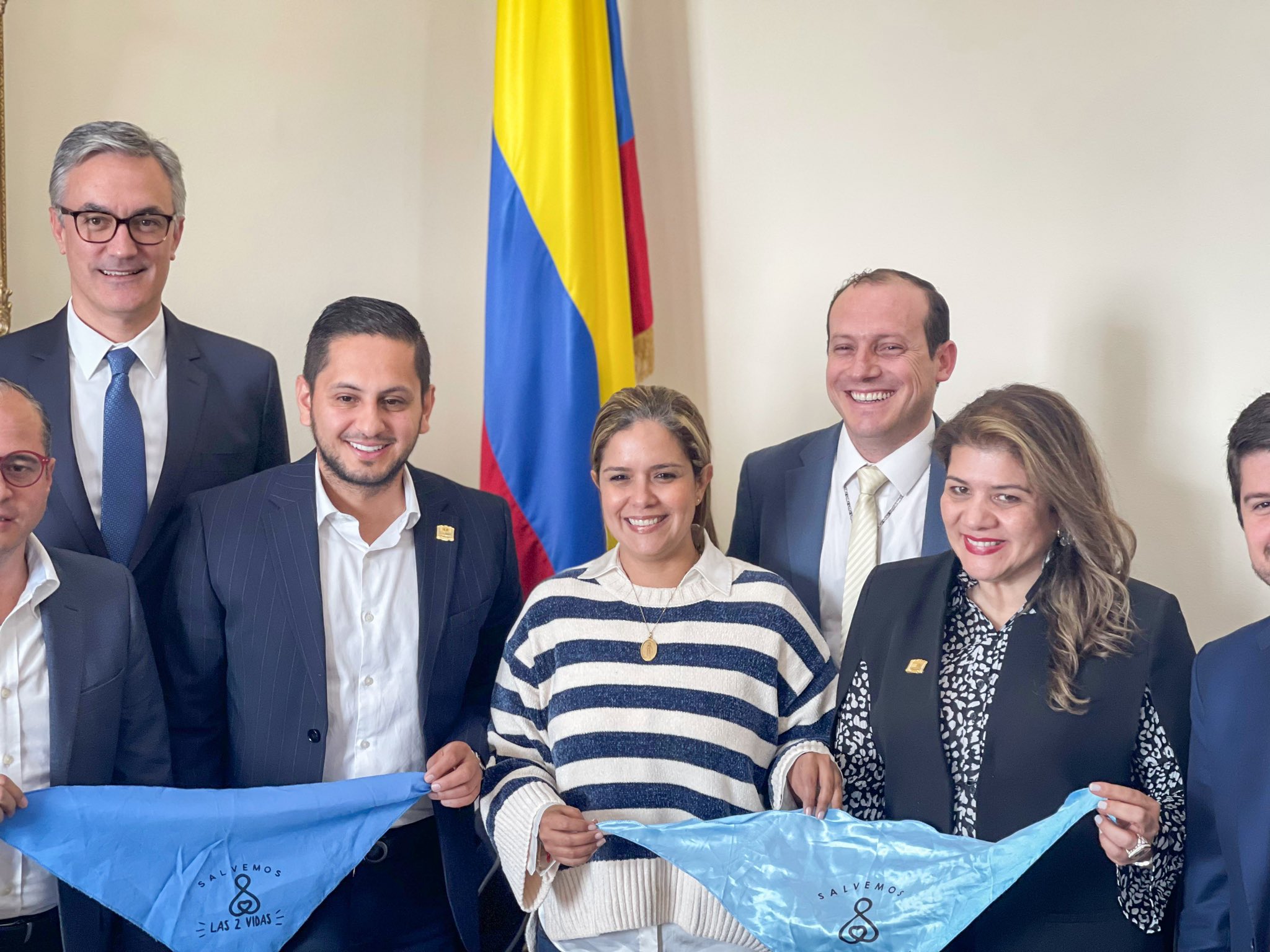 Miembros de la bancada provida en Colombia / Foto: cuenta en X de la diputada Karina Espinosa