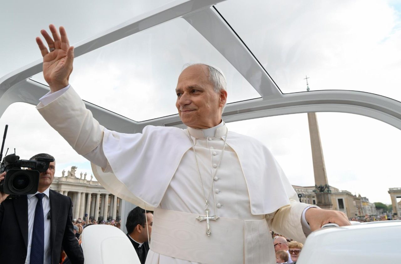"El Papa Francisco quería ir, quería dar este abrazo al pueblo del Líbano", dice León XIV "El Papa Francisco quería ir, quería dar este abrazo al pueblo del Líbano", dice León XIV