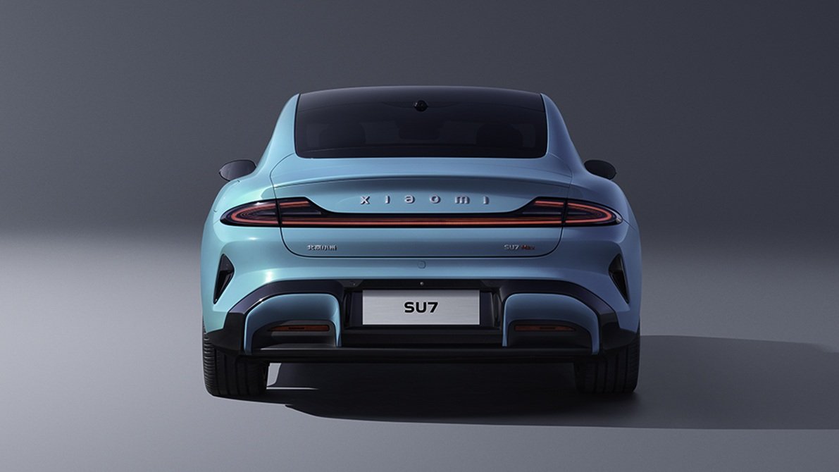 El SU7, el primer eléctrico de Xiaomi, acumula ya dos accidentes e incendios con víctimas mortales, así como fallos en el sistema de asistencia a la conducción