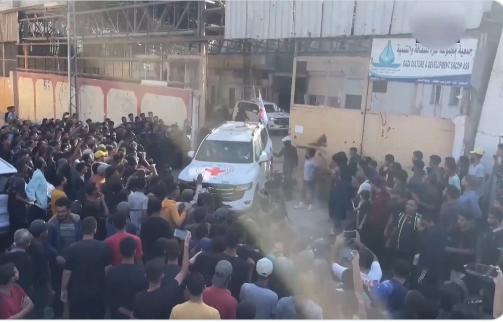 También se ha iniciado la entrega de ayuda humanitaria en la Franja de Gaza