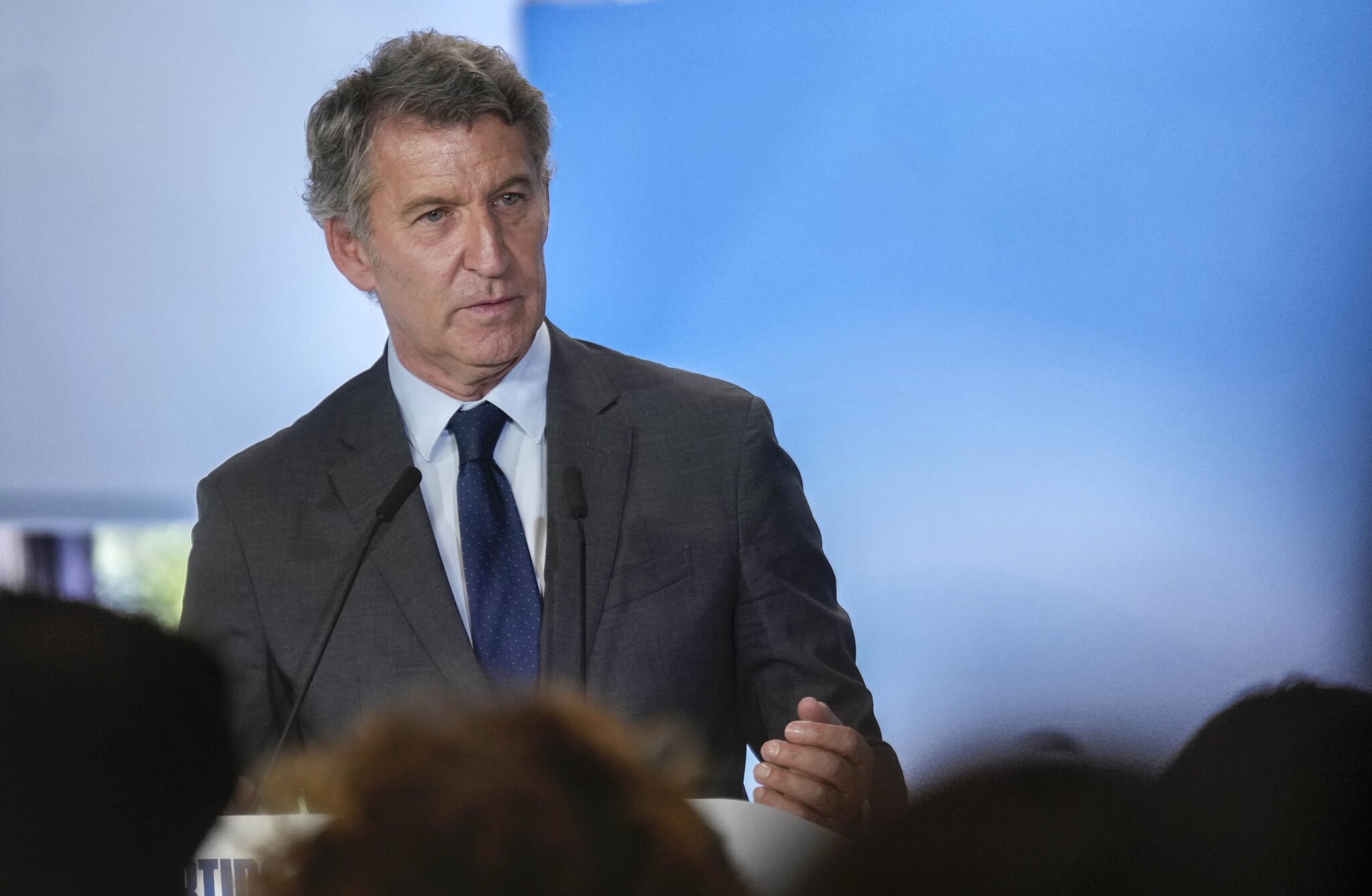 "Nuestra propuesta es que lo que hoy descontrolan 5 ministerios esté en una sola autoridad del Estado", dice Núñez Feijóo