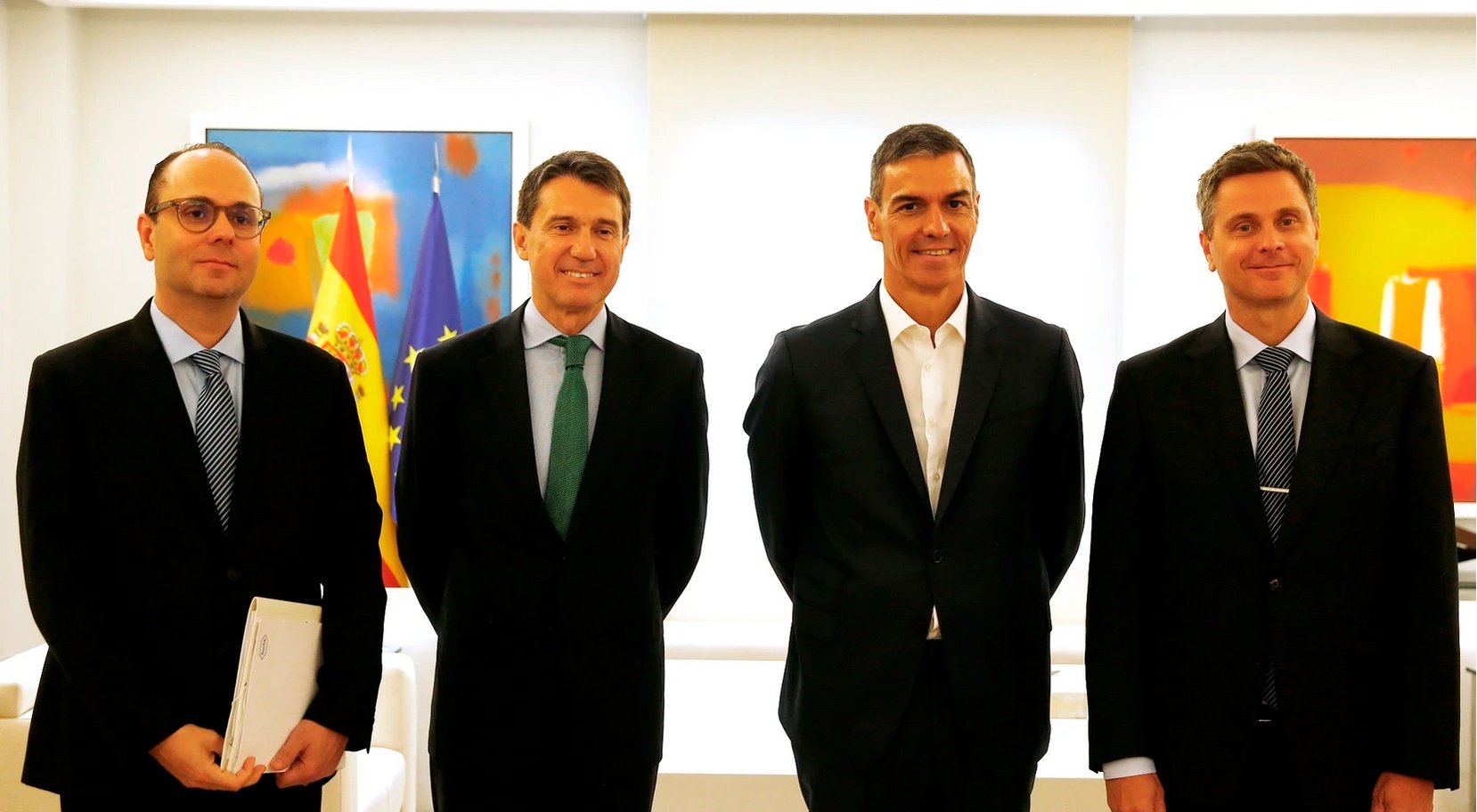 Patrick Wallach (Roche España), Juan López Belmonte (Rovi), Pedro Sánchez y Thomas Schinecker (CEO de Roche) Patrick Wallach (Roche España), Juan López Belmonte (Rovi), Pedro Sánchez y Thomas Schinecker (CEO de Roche)