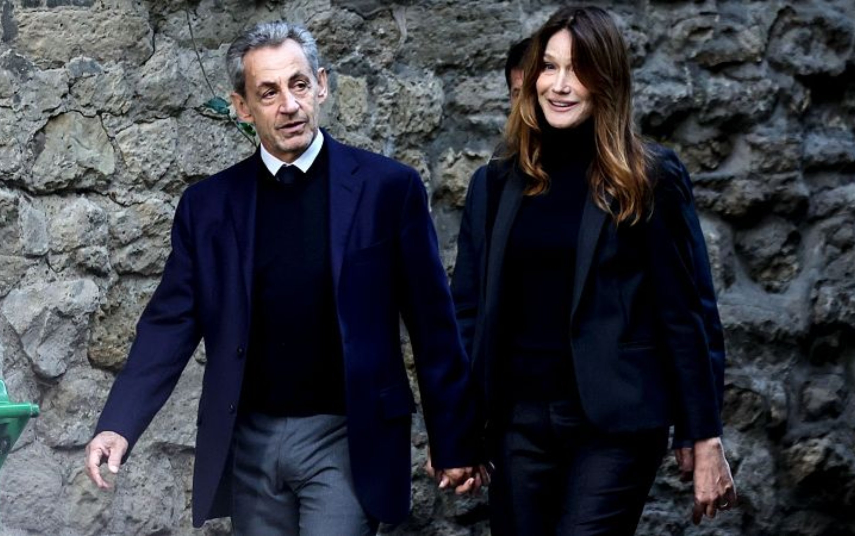 La imagen de Sarkozy entrando en prisión... ¿qué habrá pensado Sánchez?