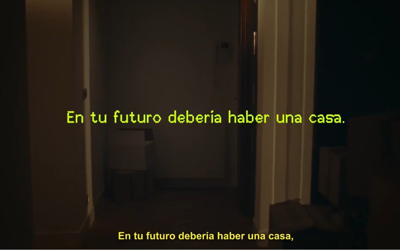 El calendario del anuncio marca el año 2055 y una frase: "En tu futuro debería haber una casa" El calendario del anuncio marca el año 2055 y una frase: "En tu futuro debería haber una casa"