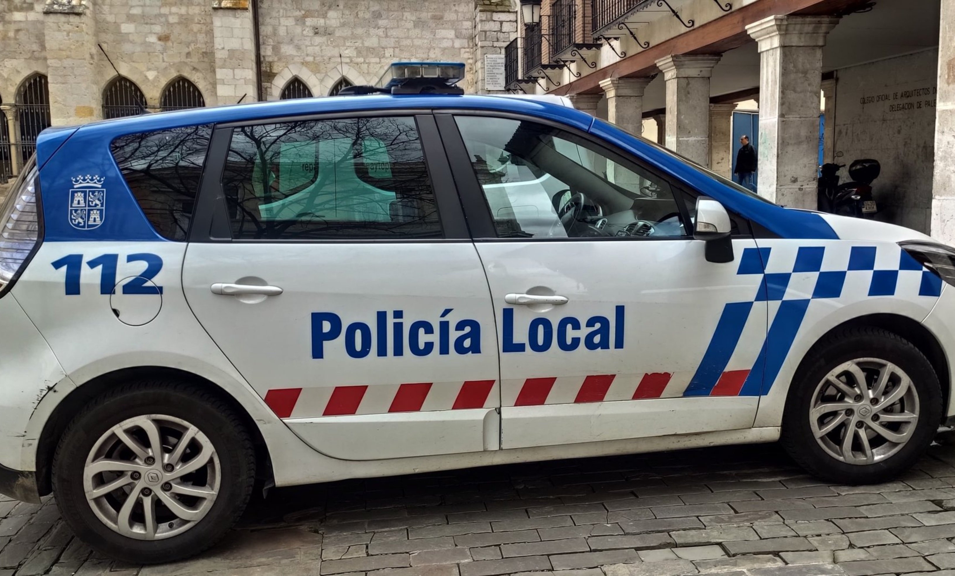 Un inmigrante ilegal agrede a una mujer... porque no tenía mechero para encender su cigarro