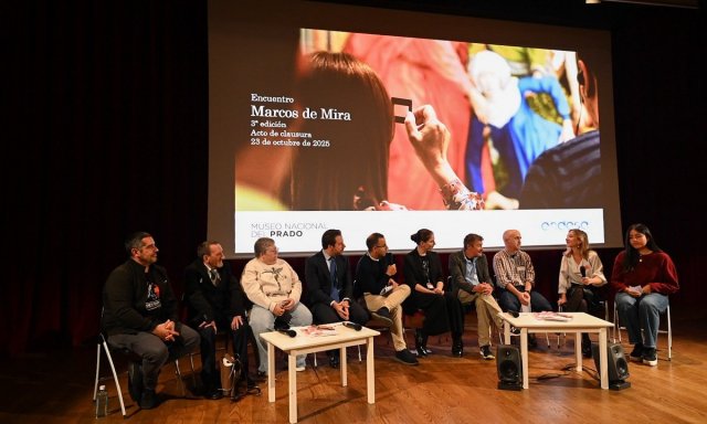 Mesa redonda como parte del acto de clausura. Mesa redonda como parte del acto de clausura.