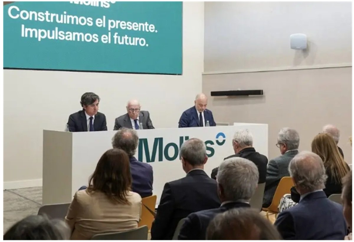 Cementos Molins, el gigante del hormigón y cemento, ha presentado sus resultados correspondientes a los primeros nueve meses de 2025 con un beneficio neto de 141 millones de euros, un 8% menos que el mismo periodo de 2024 Cementos Molins, el gigante del hormigón y cemento, ha presentado sus resultados correspondientes a los primeros nueve meses de 2025 con un beneficio neto de 141 millones de euros, un 8% menos que el mismo periodo de 2024