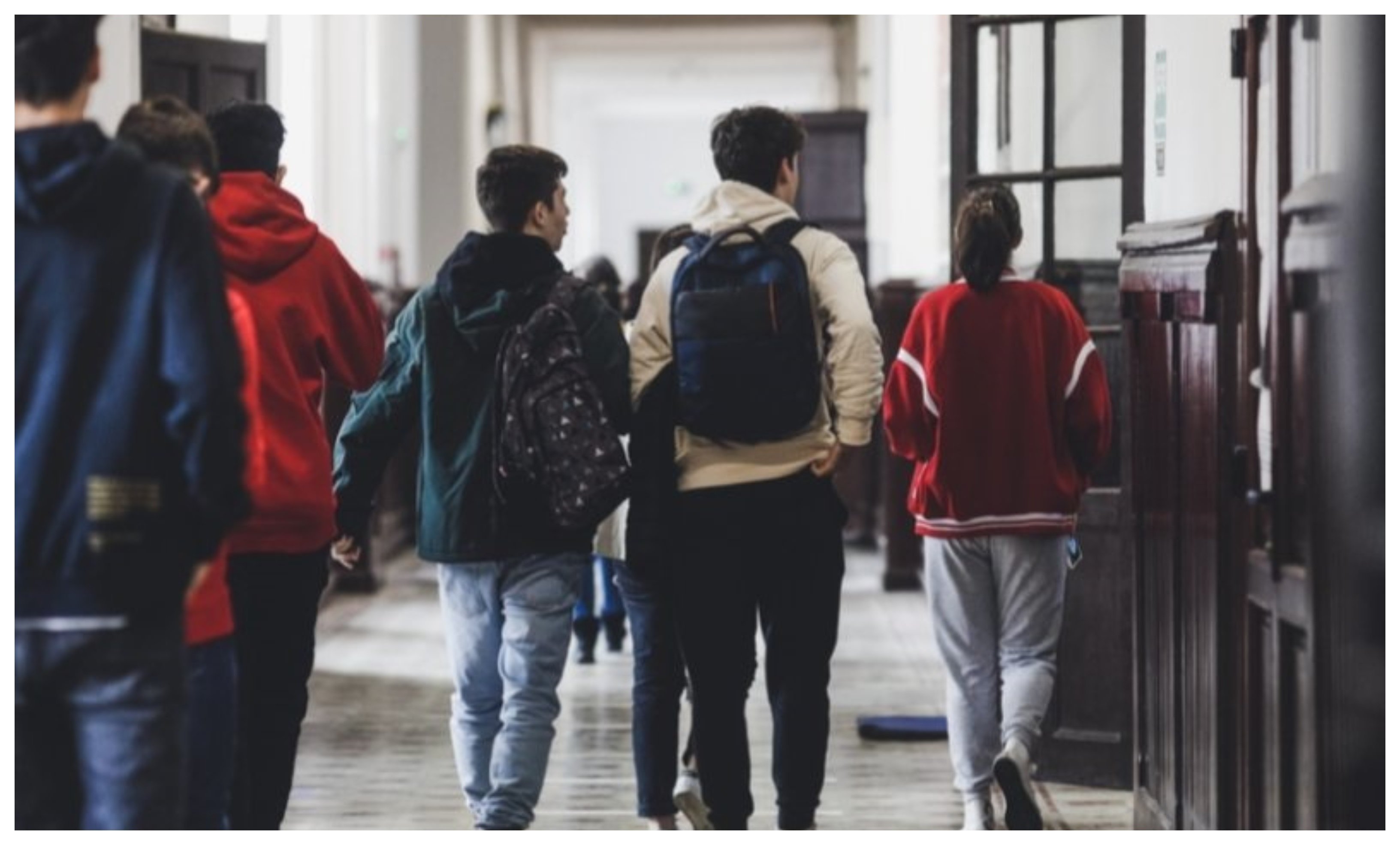 Se triplican las denuncias de docentes perseguidos y amenazados... ¡por hablar en español a sus alumnos!