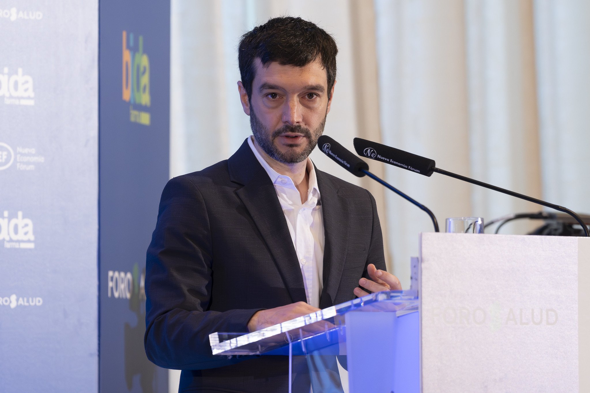 El ministro de Derechos Sociales, Consumo y Agenda 2030, Pablo Bustinduy, se une a la propuesta de Sánchez, y ha pedido por prohibir la compra de viviendas con fines especulativos / Foto: Pablo Moreno El ministro de Derechos Sociales, Consumo y Agenda 2030, Pablo Bustinduy, se une a la propuesta de Sánchez, y ha pedido por prohibir la compra de viviendas con fines especulativos / Foto: Pablo Moreno