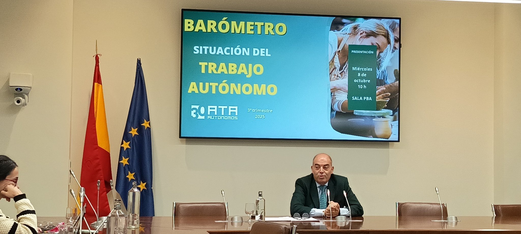 El presidente de ATA pone de manifiesto que los autónomos cada vez tienen "más trabas, más zancadillas, más obligaciones", lo que le hace "muy difícil no solamente crear empleo, sino incluso mantenerlo" El presidente de ATA pone de manifiesto que los autónomos cada vez tienen "más trabas, más zancadillas, más obligaciones", lo que le hace "muy difícil no solamente crear empleo, sino incluso mantenerlo"