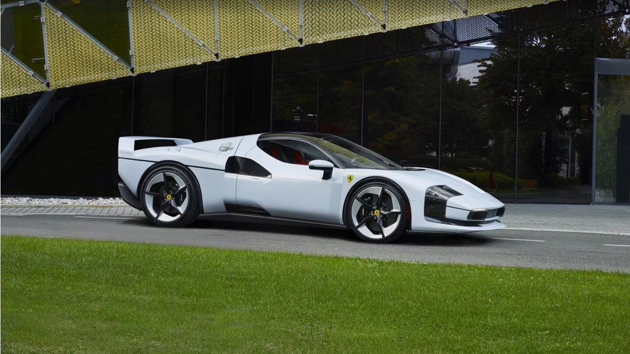 Ferrari logra buenos resultados en los nueve primeros meses del año... pero rebajó sus previsiones anuales Ferrari logra buenos resultados en los nueve primeros meses del año... pero rebajó sus previsiones anuales