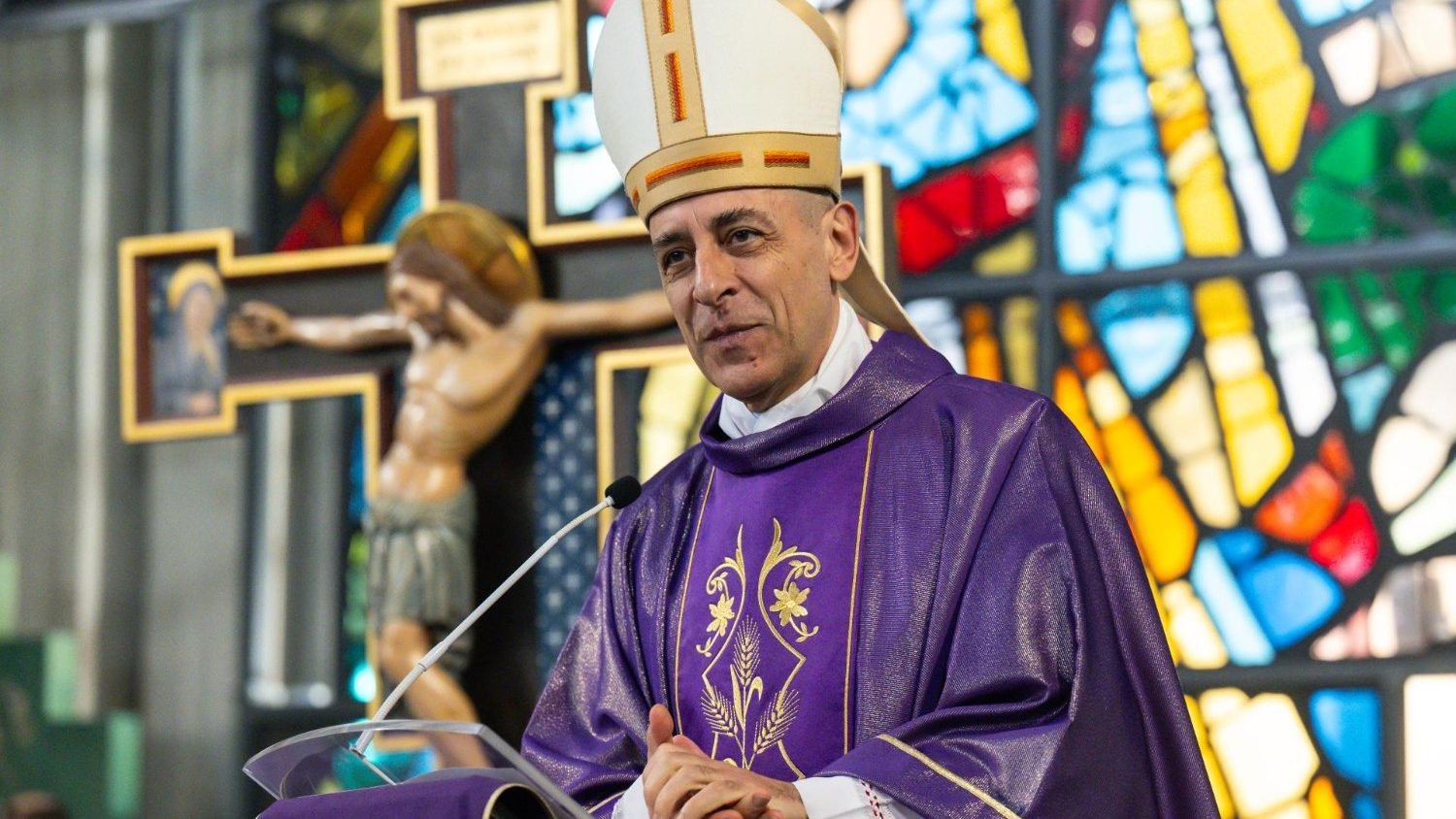 Parece ser que al cardenal argentino Víctor 'Tucho' Fernández, no le gusta lo del quinto dogma mariano, es decir, María Correndentora