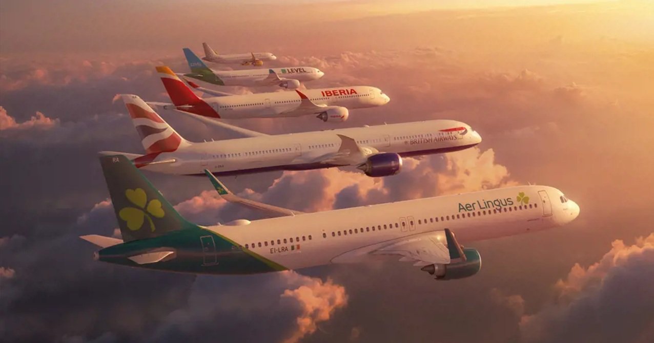 IAG vuela bien y gana en rentabilidad y beneficio neto a Air France-KLM y Lufthansa, pero recibe castigo bursátil al no alcanzar las expectativas en el tercer trimestre IAG vuela bien y gana en rentabilidad y beneficio neto a Air France-KLM y Lufthansa, pero recibe castigo bursátil al no alcanzar las expectativas en el tercer trimestre